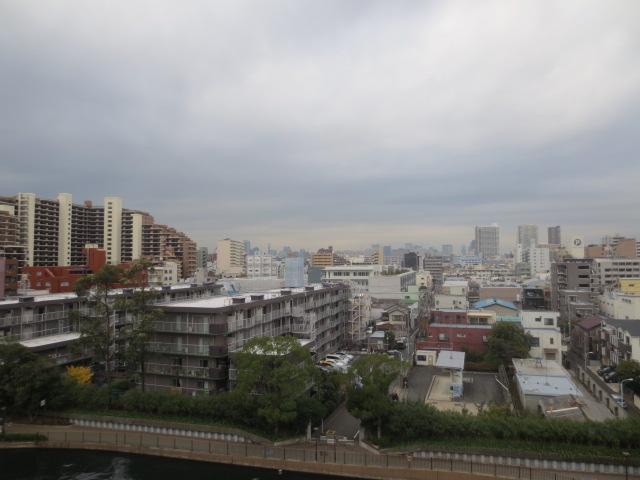 View photos from the dwelling unit. View from the west Western-style (11 May 2013) Shooting