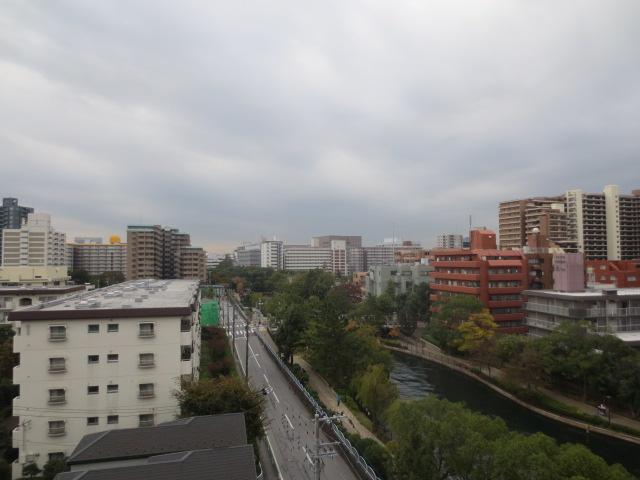 View photos from the dwelling unit. View from the balcony (south side) (11 May 2013) Shooting