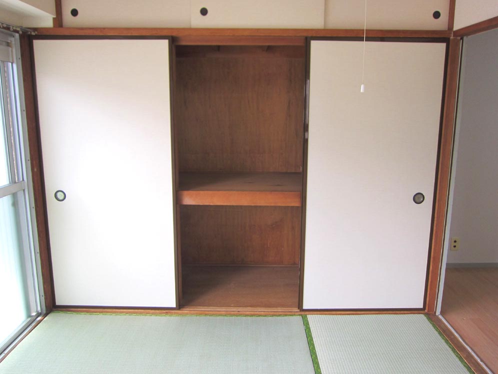 Receipt. Armoire