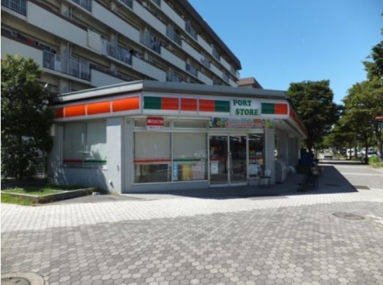 Convenience store. Thanks port store Tatsumi store up (convenience store) 152m