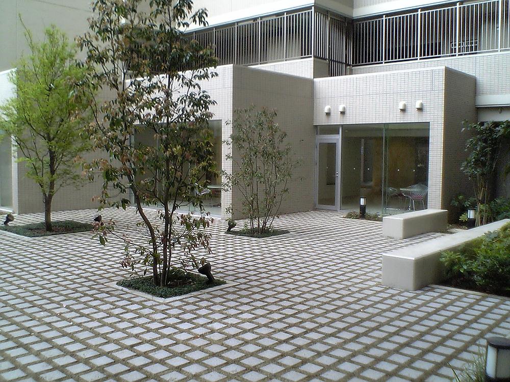 Local appearance photo. Designed apartment on-site planting