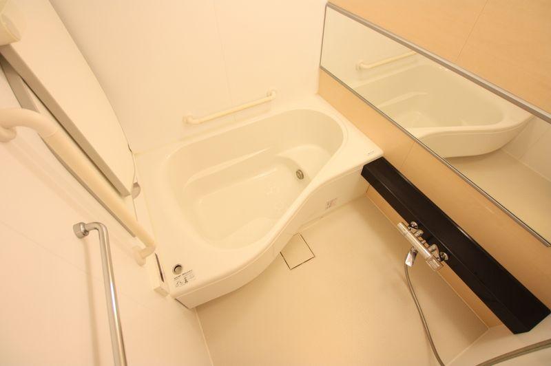 Bathroom. With bathroom dryer Otobasu