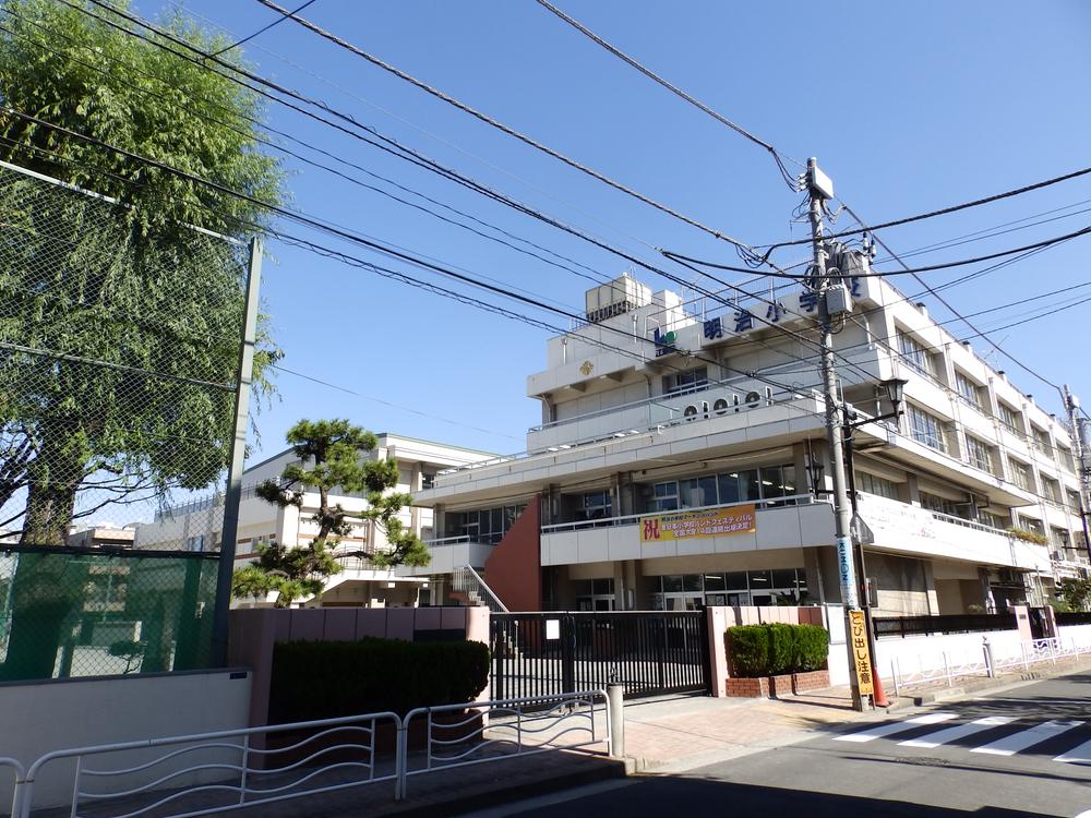 Primary school. 512m to Koto Ward Meiji Elementary School