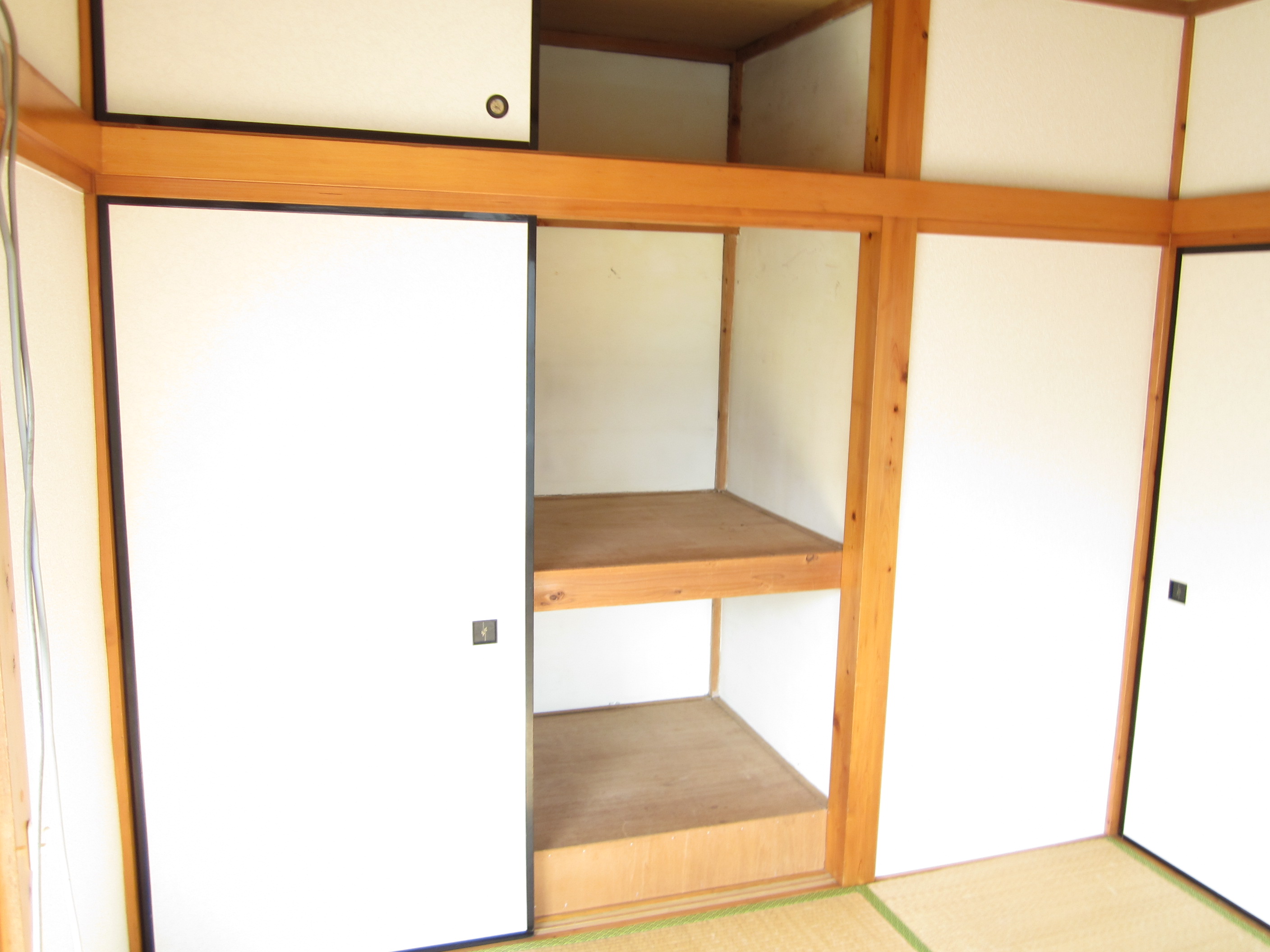 Receipt. It is a closet of the second floor Japanese-style room!