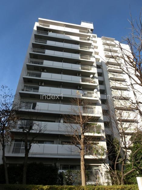 Local appearance photo. It is a large apartment of the total number of units 777 units.