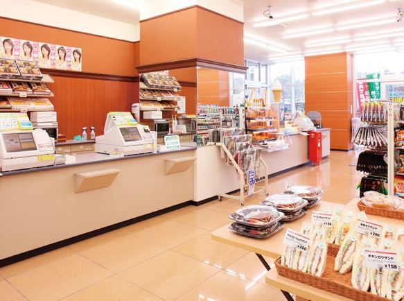 Convenience store. 20m to the Daily Yamazaki Koto Ariake 1-chome (convenience store)