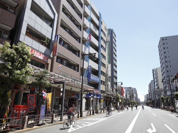 Surrounding environment. Kameido Jusangen shopping street (about 530m ・ 7-minute walk)