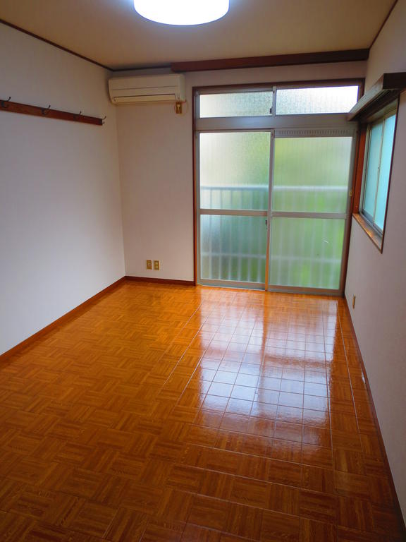 Living and room
