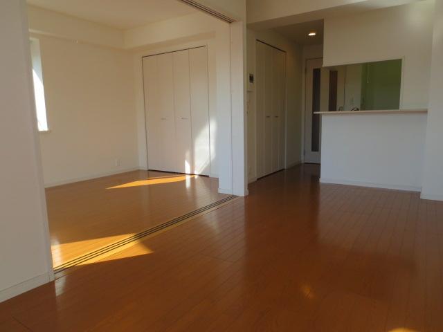 Other room space. Western style room ・ living