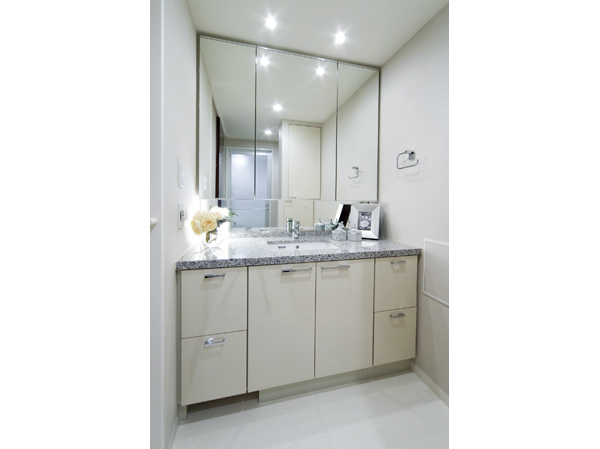 Powder Room is both a sense of quality and functionality (80C type)
