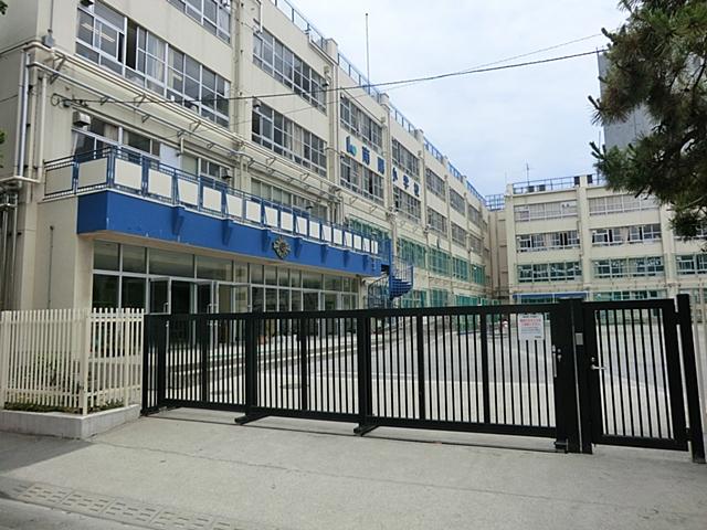 Primary school. 375m to Koto Ward Nanyang Elementary School