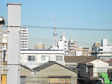 View photos from the dwelling unit. You can wish the Sky Tree from the third floor. 