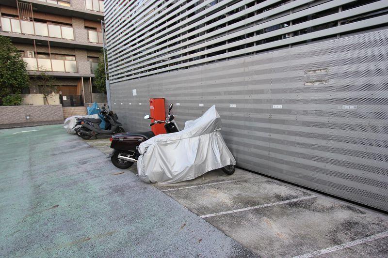 Other common areas. On-site bike storage