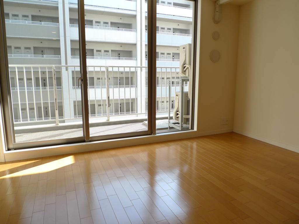 Living and room. Brokerage fee 0 Key Money 0. Pet ・ piano ・ Two people Allowed. Neighborhood movie theater LaLaport