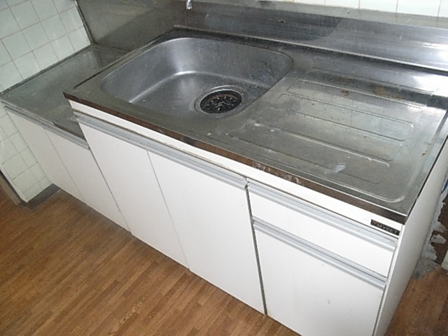 Kitchen. Gas stove installation Allowed