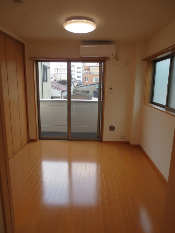 Living and room