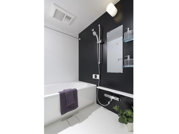 Bathing-wash room.  [Bathroom] Well as the safety and convenience, It was decorated with consideration to health facilities ・ specification. We aim to livable dwelling at the location necessary really what you need.