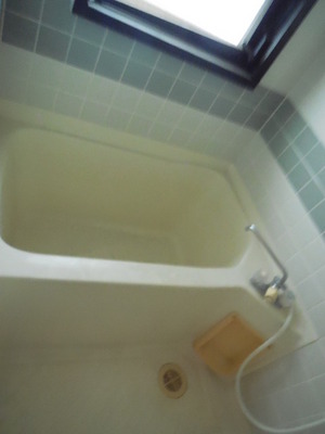 Bath. Madoyu