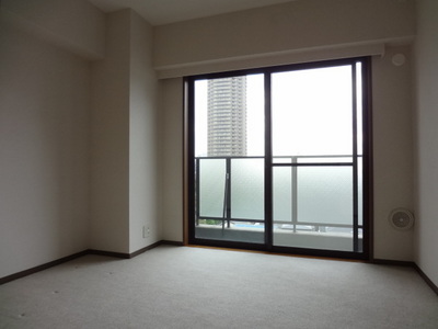 Living and room. It is a photograph of another room of the same floor plan. For your reference ・  ・  ・