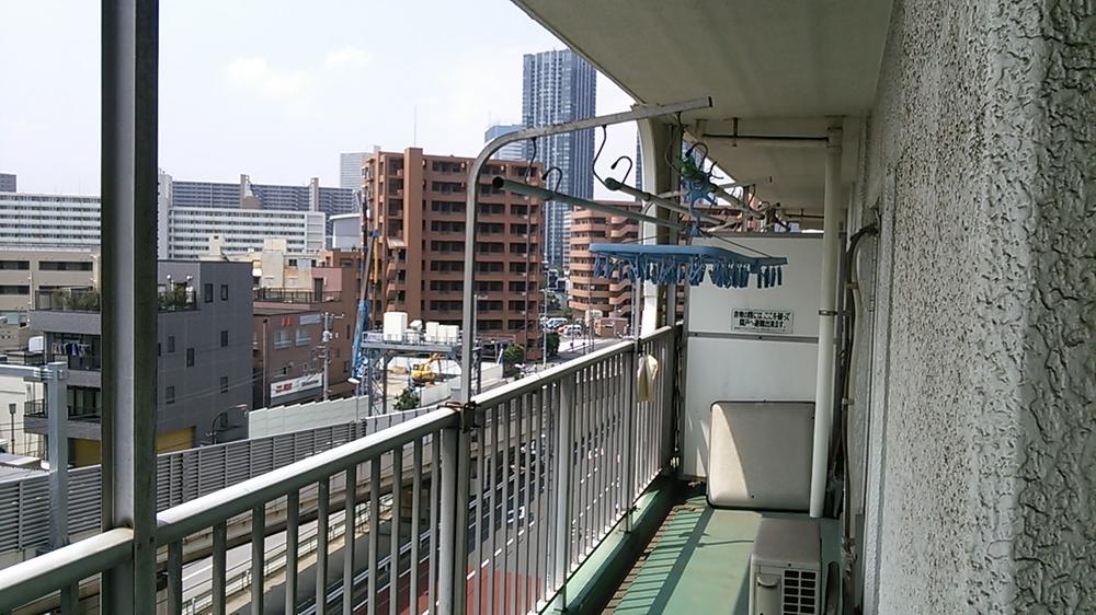 Balcony.  ■ Wide-span types of wide balcony Local (July 2013) Shooting