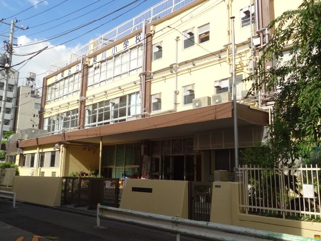 Primary school. Ward Higashikawa to elementary school (elementary school) 520m