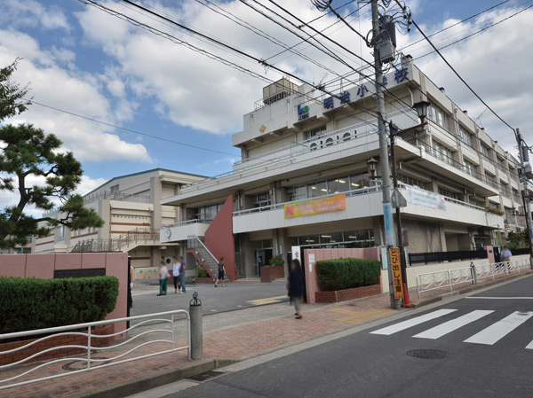 Surrounding environment. Ward Meiji elementary school (about 1170m, A 15-minute walk)