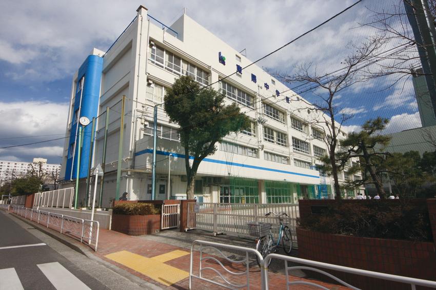 Junior high school. 986m to Koto Ward Toyo Junior High School