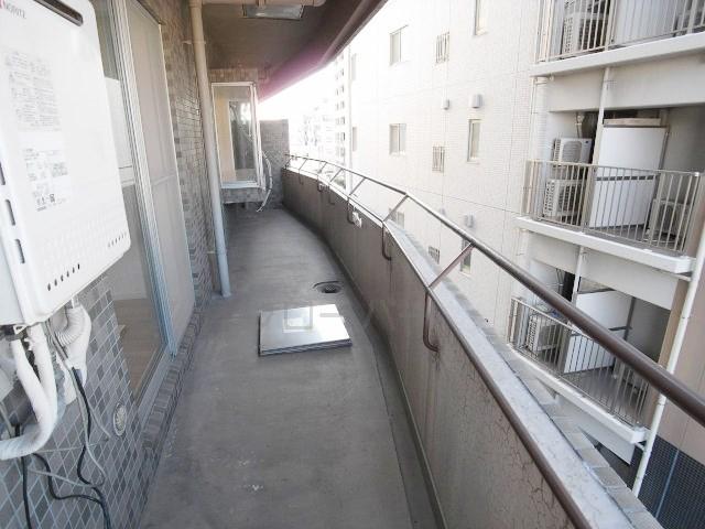 Other common areas. Balcony