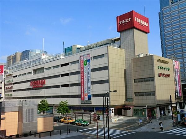 Shopping centre. Kinshicho 1164m until the station building Terumina