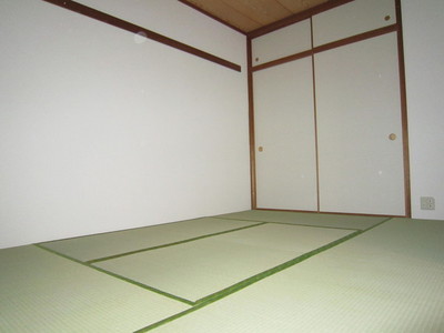 Living and room. Japanese-style room with a digging your stand