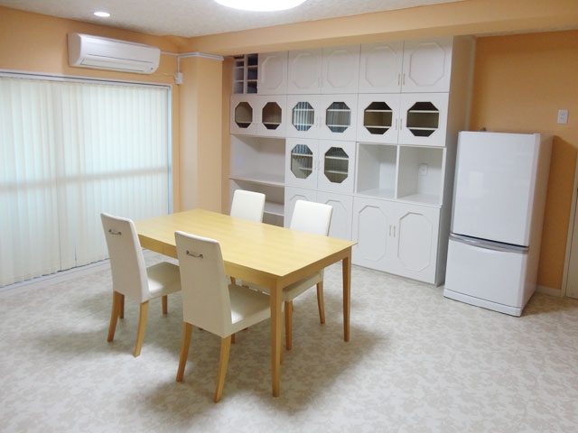 Living and room