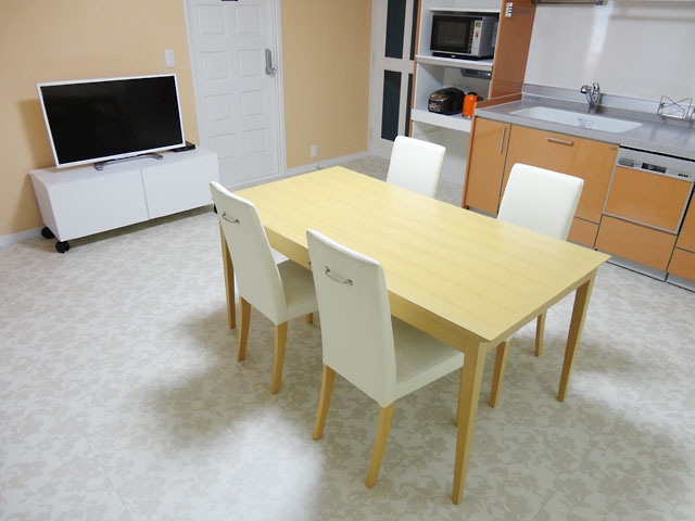 Living and room