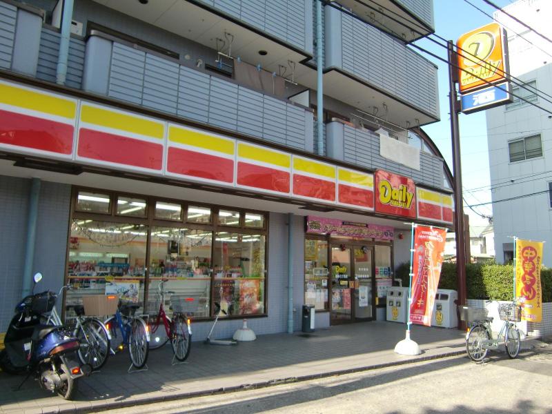Convenience store. Dilley Yamazaki Higashisuna 3-chome (convenience store) to 470m