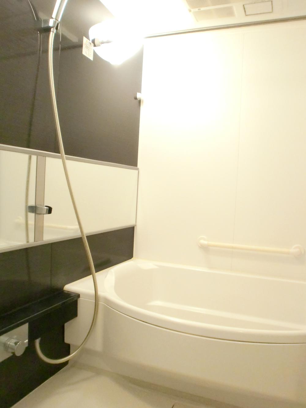 Bathroom. Bathroom Shell-type tub Indoor (11 May 2013) Shooting
