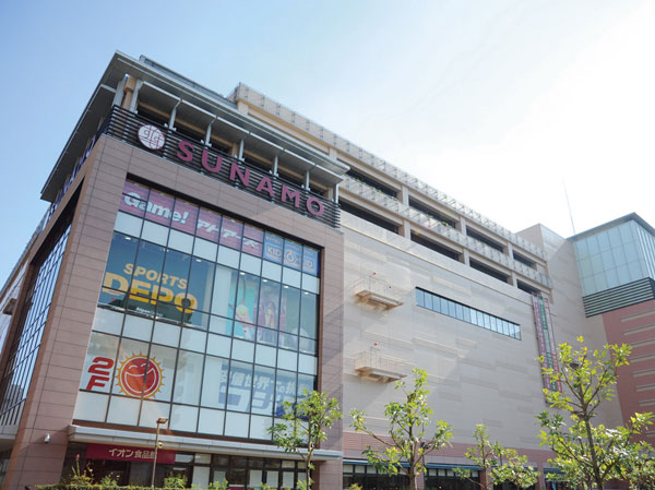 Surrounding environment. Near field is, Ito-Yokado and cinema complex enters "Shenzhen Gyazaria" Ya, Minamisunamachi shopping center "SUNAMO". There is such as Seiyu around the station Toyocho. To shopping and leisure, It is lightly enjoy position by bicycle. (Photo "SUNAMO" / About 1860m, Bicycle about 10 minutes)