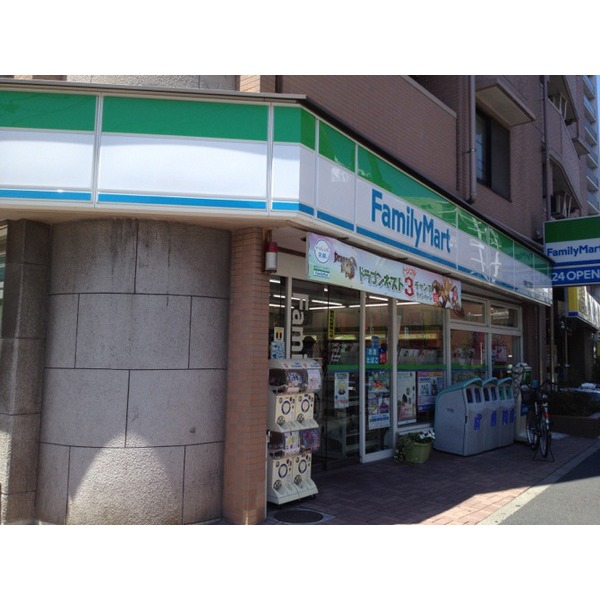 Convenience store. FamilyMart Oshima Chome store up (convenience store) 135m