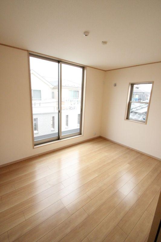 Non-living room. 3 Kaiyoshitsu