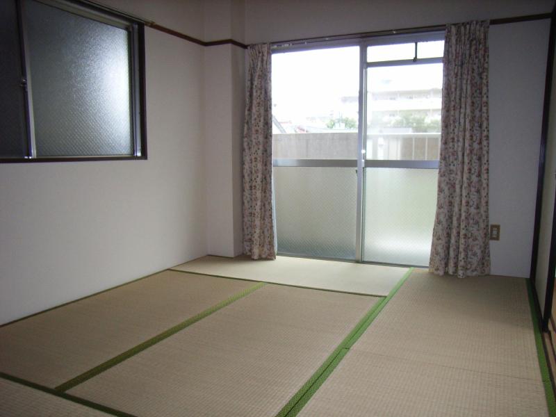 Other room space. Japanese style room