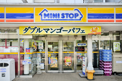 Convenience store. MINISTOP Koto Bridge store up (convenience store) 231m