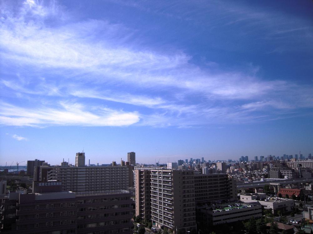 View photos from the dwelling unit. View photos from the balcony. top floor ・ Facing south. Theme park of fireworks, Koto fireworks display is visible.