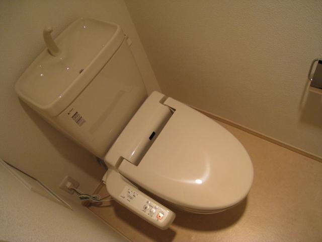 Toilet. Bidet