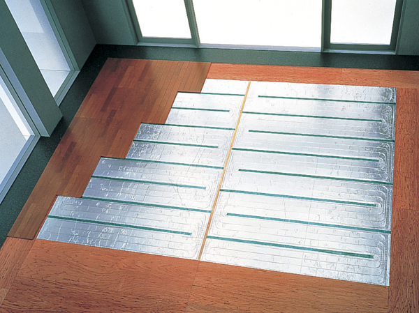 Other.  [Floor heating] living ・ The dining floor, Adopt a floor heating to warm the room from feet. It is a clean heating without winding up the dust.