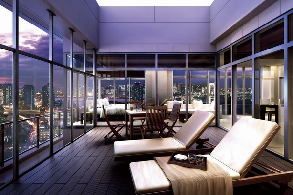  [Owner's Suite 2] Prepare four different owner's suite of flavor on the top floor. The Owner's suite 2, which nestled in the south angle, A bedroom and an open-air bath that is Odaiba views will be provided from the panoramic window, such as if the overhang in the sky