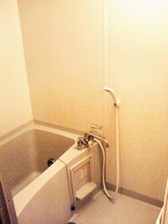 Bath. Isomorphic type
