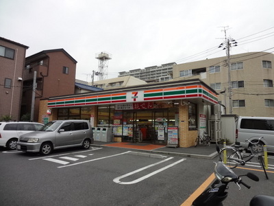 Convenience store. Seven-Eleven Kameido Showabashitori Rimise up (convenience store) 114m