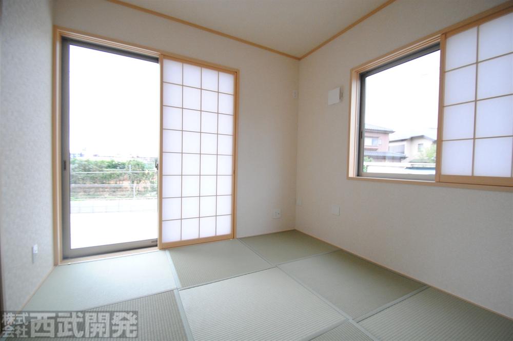 Non-living room. 1 Building Japanese-style room 5 quires With storage