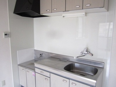 Kitchen. ☆ A good at cooking in this kitchen ☆