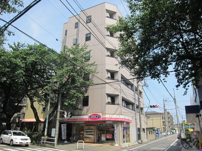 Building appearance. ☆ Auto lock apartment of peace of mind ☆