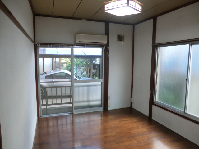 Living and room