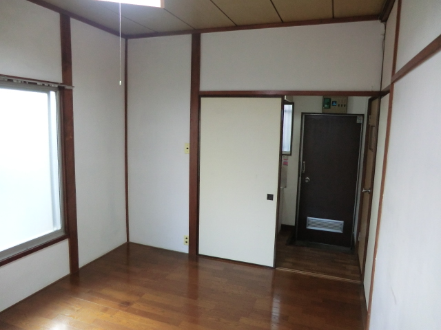Living and room